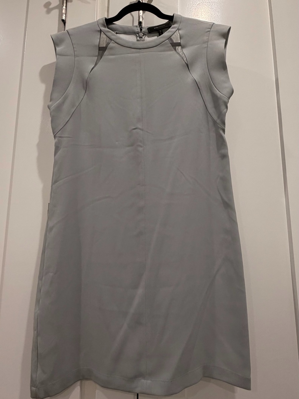 BCBGMAXAZRIA Alycia Women’s Size 8 Smoke Gray Shift Dress Mesh Detail